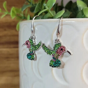 🔥LAST PAIR🔥 Crystal Shimmer Hummingbird Drop Earrings